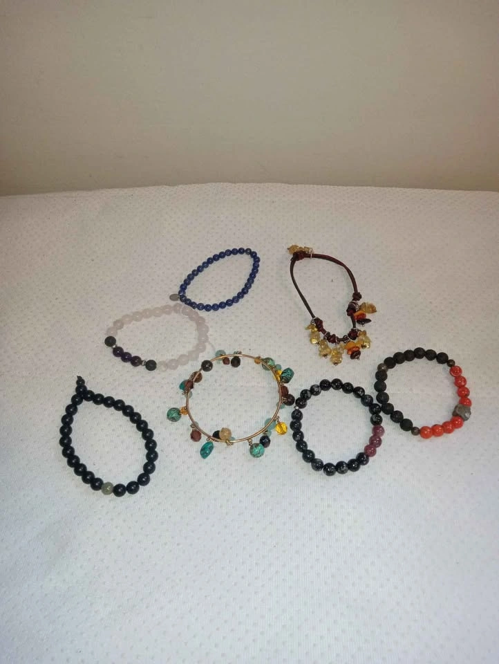 Pre-owned Bracelets $5 Each or $25 All, in GUC - photo 2