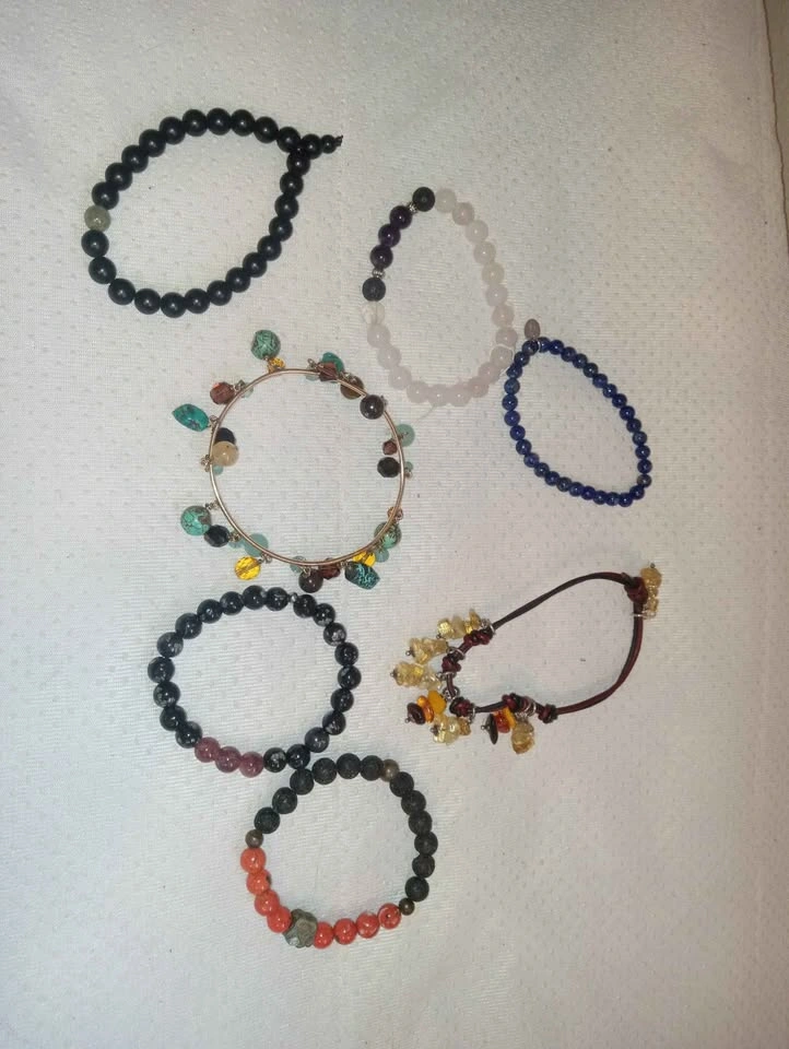 Pre-owned Bracelets $5 Each or $25 All, in GUC - photo 3