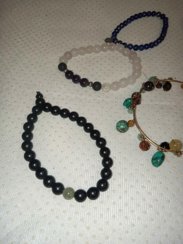 Pre-owned Bracelets $5 Each or $25 All, in GUC - photo 4