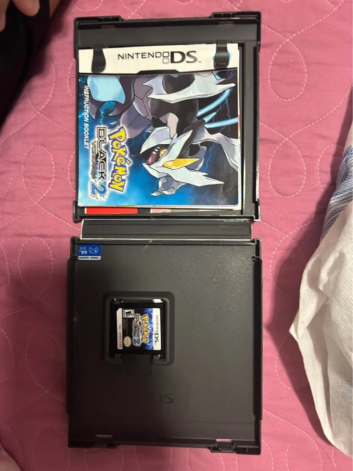 Pokemon Black Version 2 - photo 3