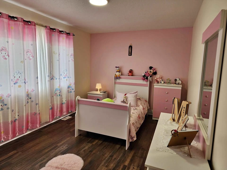 Girls bedroom set
