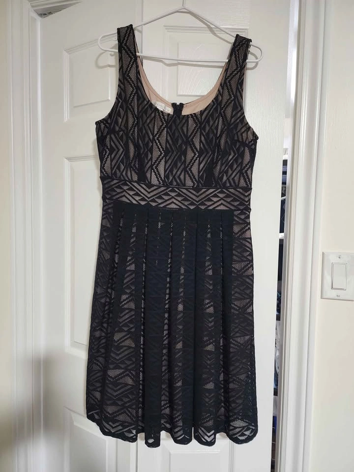 Women's Dresses - photo 3