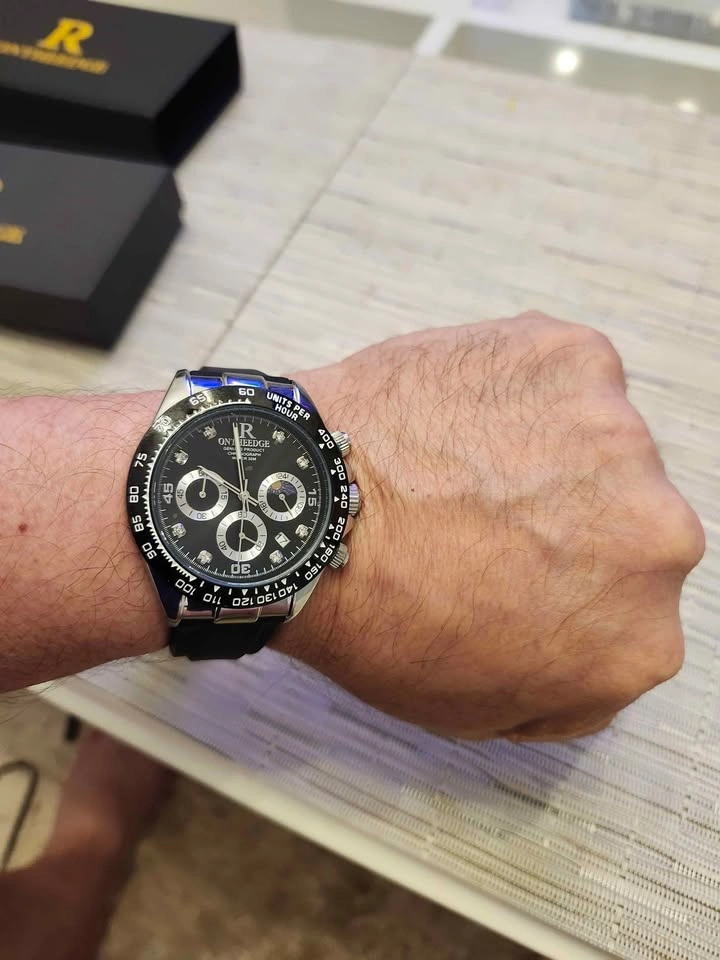 ONTHEEDGE Chronograph Watch - photo 4