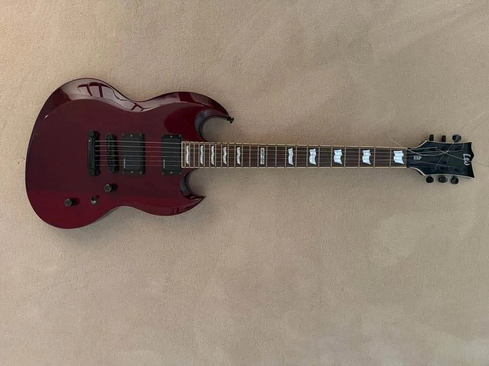 ESP LTD Viper 301 + Kustom Amp + Pedals