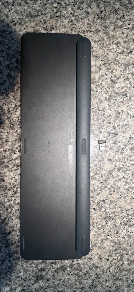 Logitech MX Keys Keyboard – Good Condition - photo 2