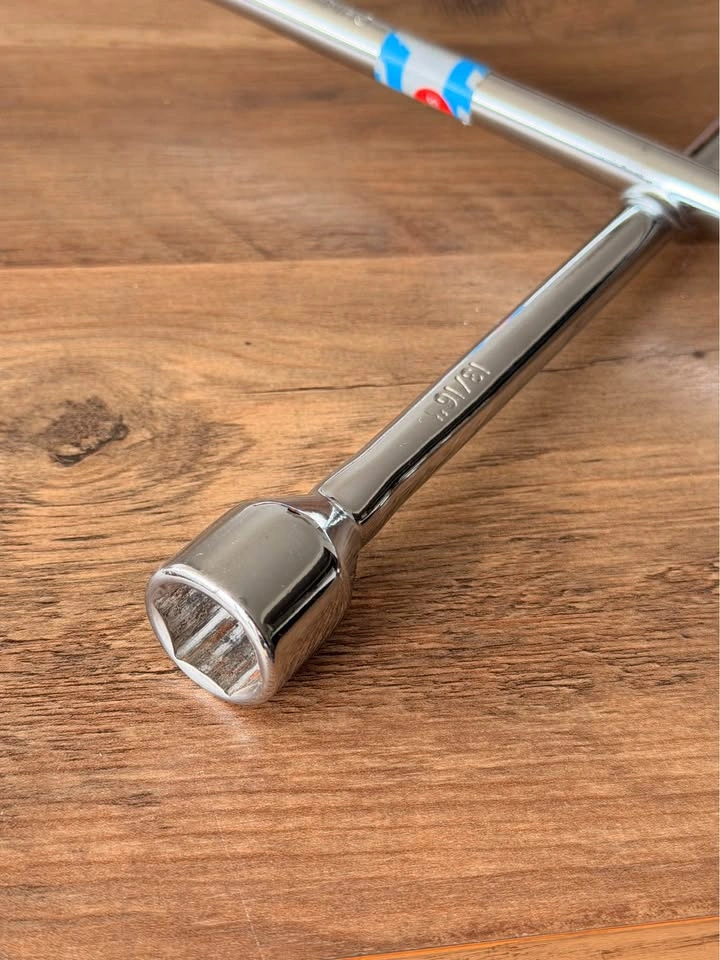 4-Way Lug Wrench / Tire Iron – SAE Sizes, New - photo 4