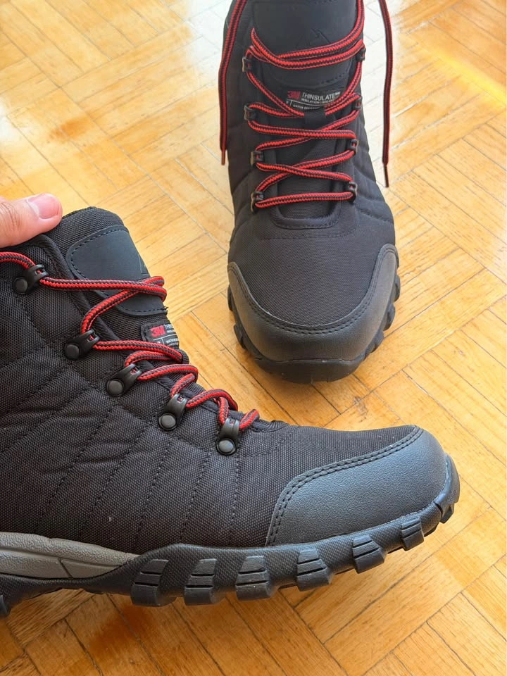 Waterproof Winter Hiking Boots – 3M Thinsulate, Size 9 – New - photo 2
