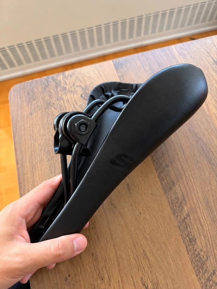 Bike Saddle/Seat – Black, New - photo 2