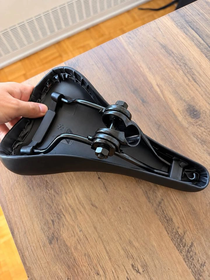 Bike Saddle/Seat – Black, New - photo 3