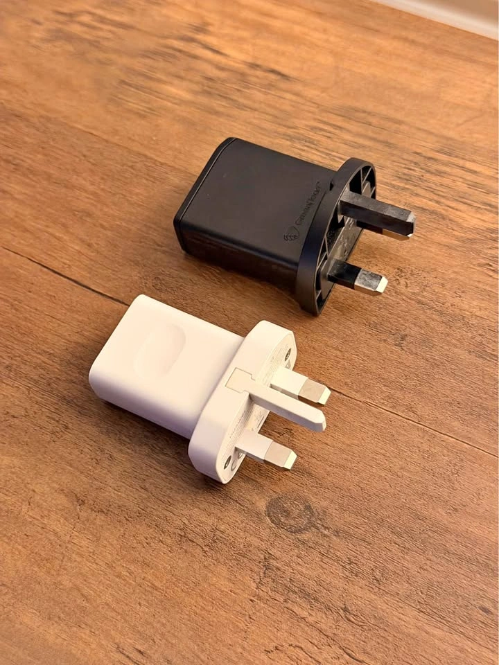 Wall Chargers – Huawei & GreenTech (UK Plug) – Set of 2, New