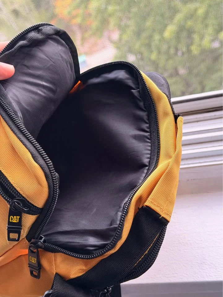 CAT (Caterpillar) Crossbody Bag – Yellow/Black - photo 4