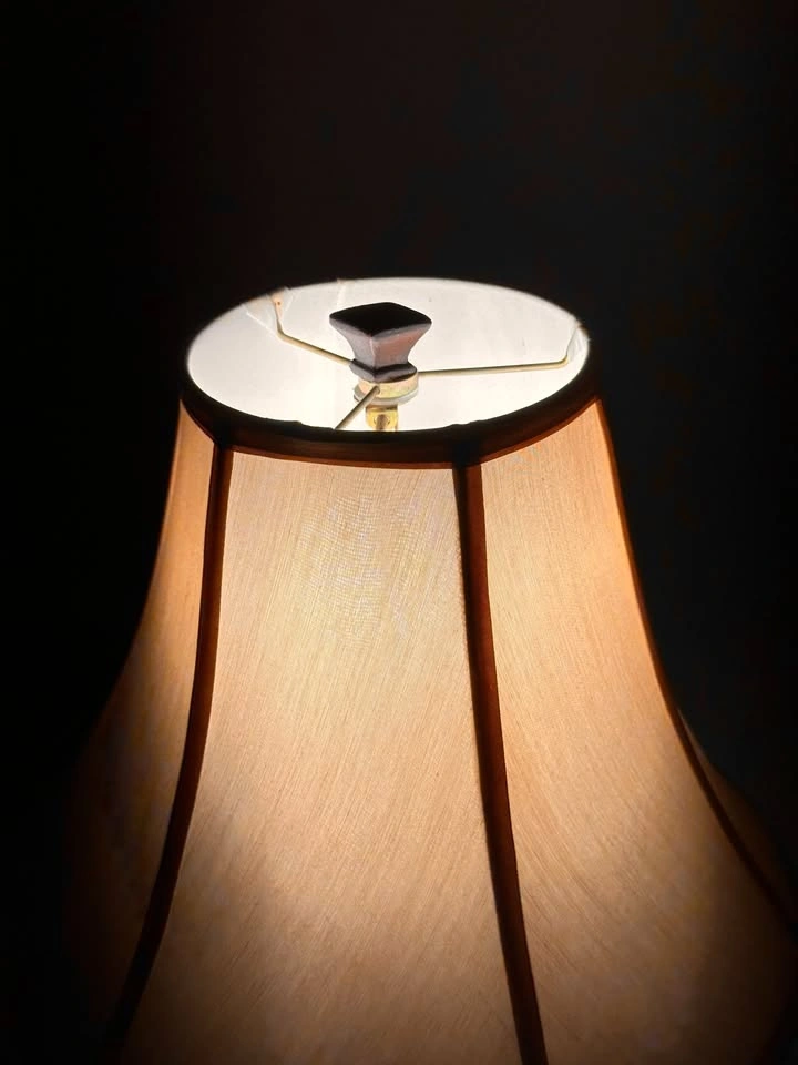 Table Lamp - Woven Square Base - Tan Bell Shade - NEW - photo 4