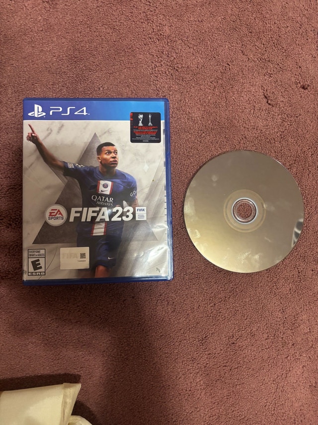 PS4 FIFA 23 - photo 2