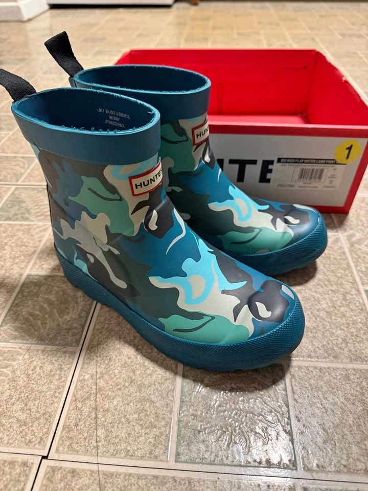 Hunter Play Boot (Little Kid/Big Kid) Camo SIZE US 2