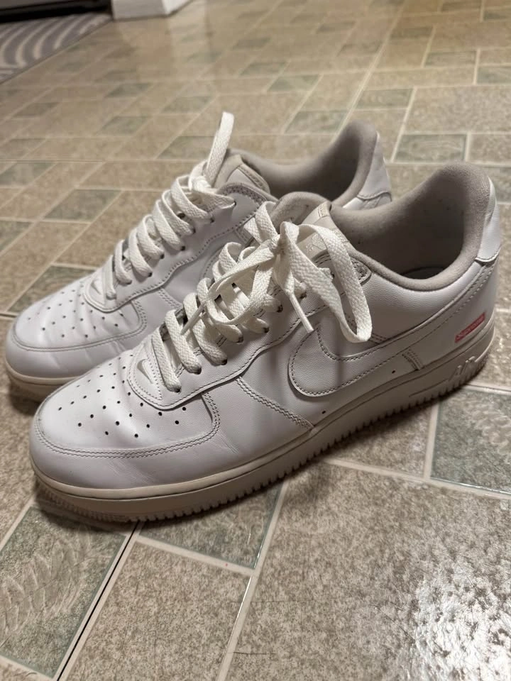 Nike Air Force 1 Low Supreme White (SIZE 11) - photo 2