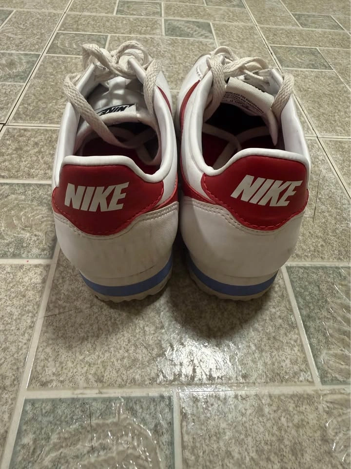 Nike Size 8.5 - photo 3