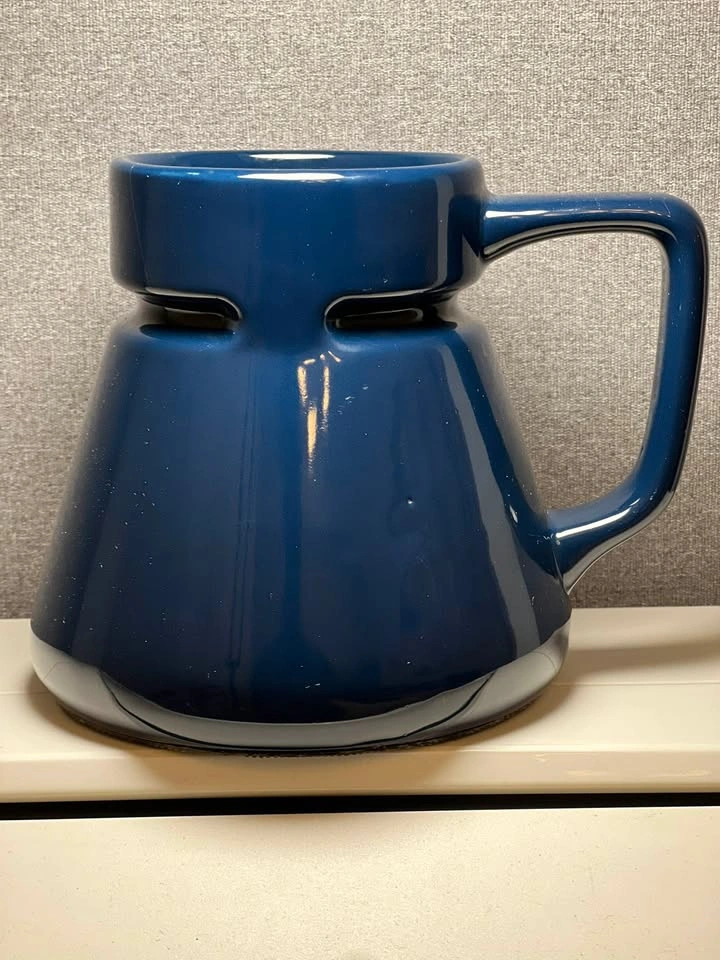 Pier 1 Navy Blue Wide-Bottom Mug with Lid & Non-Skid Base - photo 3
