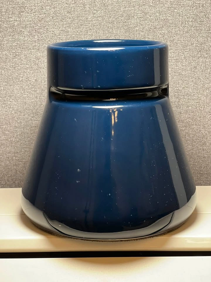 Pier 1 Navy Blue Wide-Bottom Mug with Lid & Non-Skid Base - photo 4