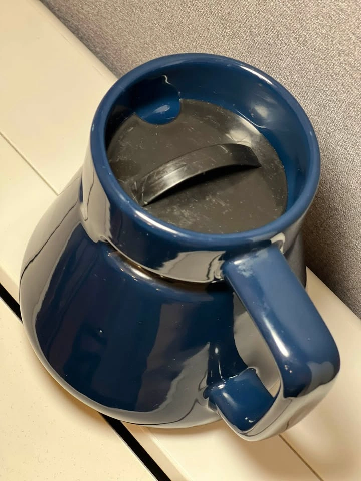 Pier 1 Navy Blue Wide-Bottom Mug with Lid & Non-Skid Base - photo 5