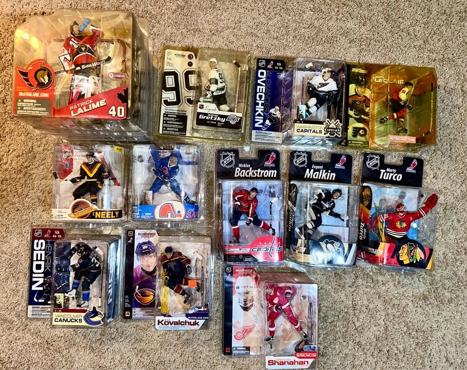 McFarlane NHL SportsPicks Hockey Action Figure Collection - photo 2