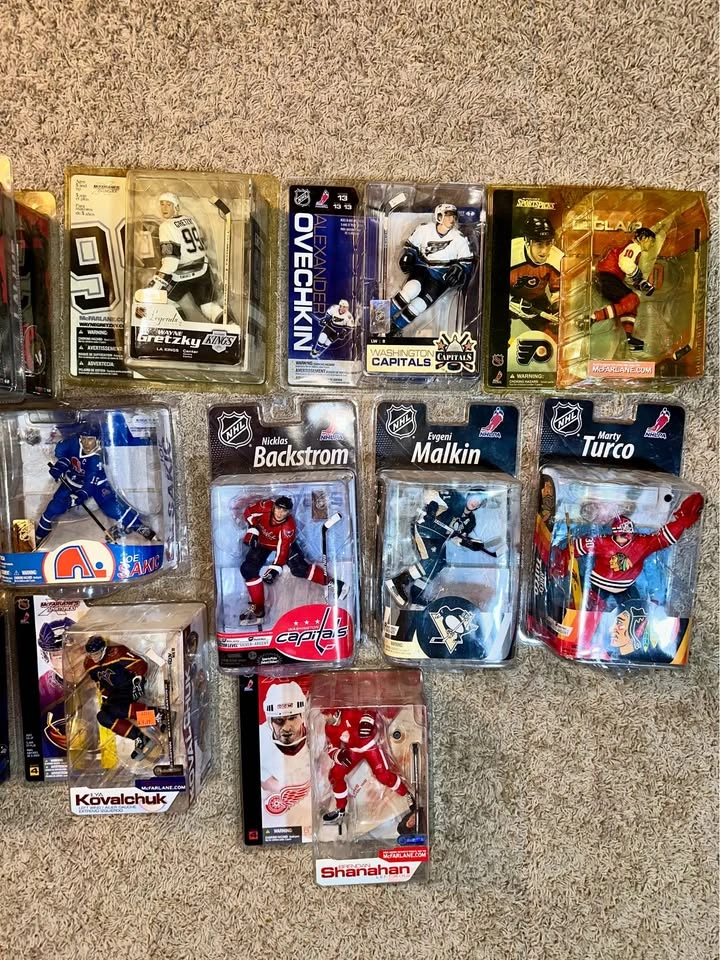 McFarlane NHL SportsPicks Hockey Action Figure Collection - photo 4