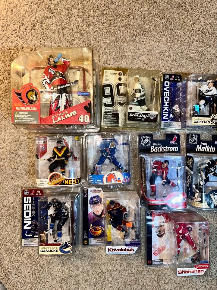 McFarlane NHL SportsPicks Hockey Action Figure Collection - photo 5