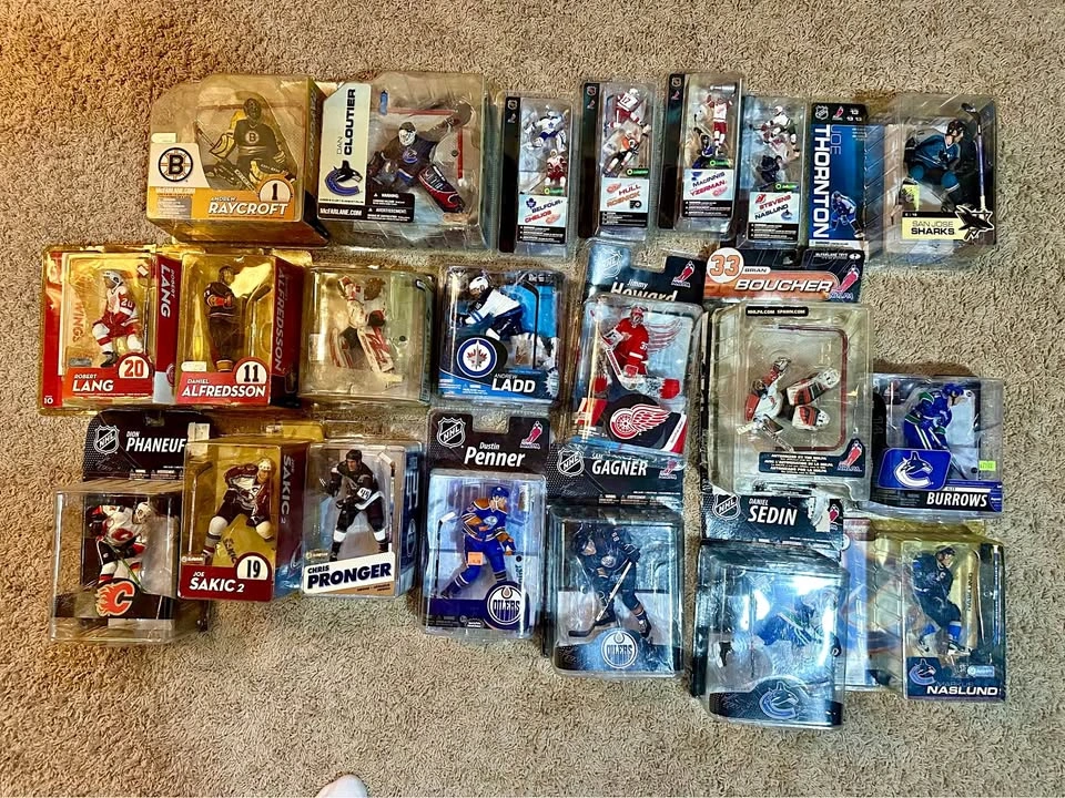 McFarlane NHL SportsPicks Action figures