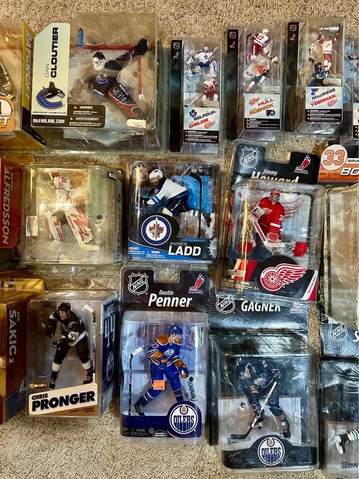 McFarlane NHL SportsPicks Action figures - photo 3