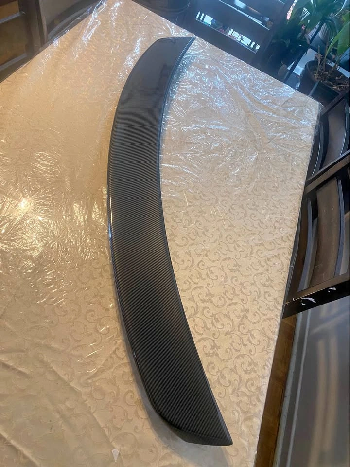 Chrysler 300 rear spoiler wing
