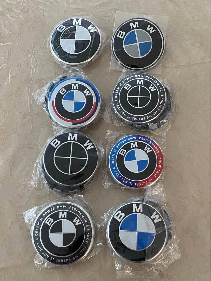 BMW logo center caps - photo 2