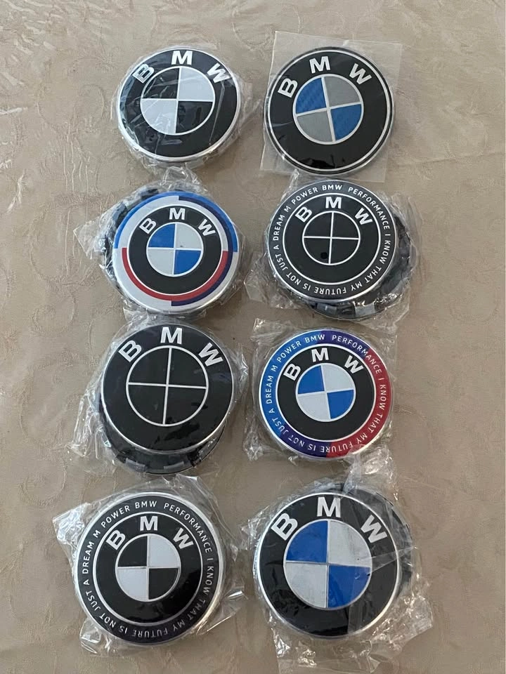 BMW logo center caps - photo 4