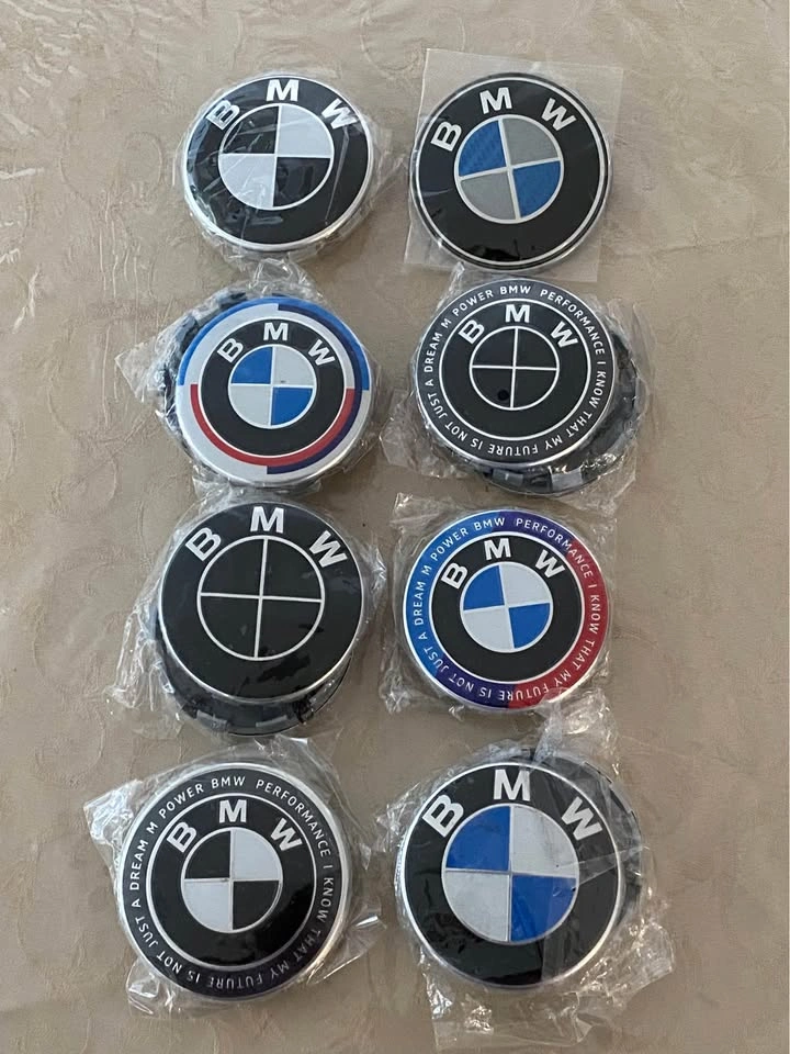 BMW logo center caps - photo 5