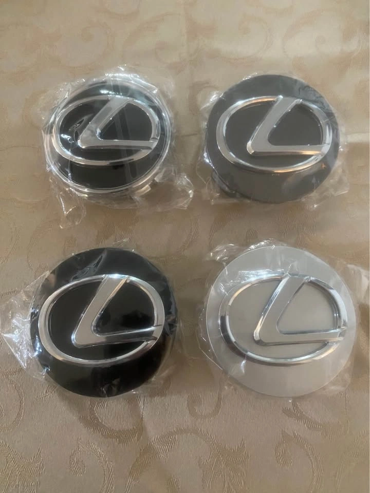 Lexus center caps - photo 4