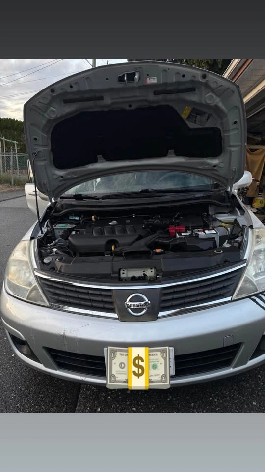 2008 Nissan Versa - photo 4