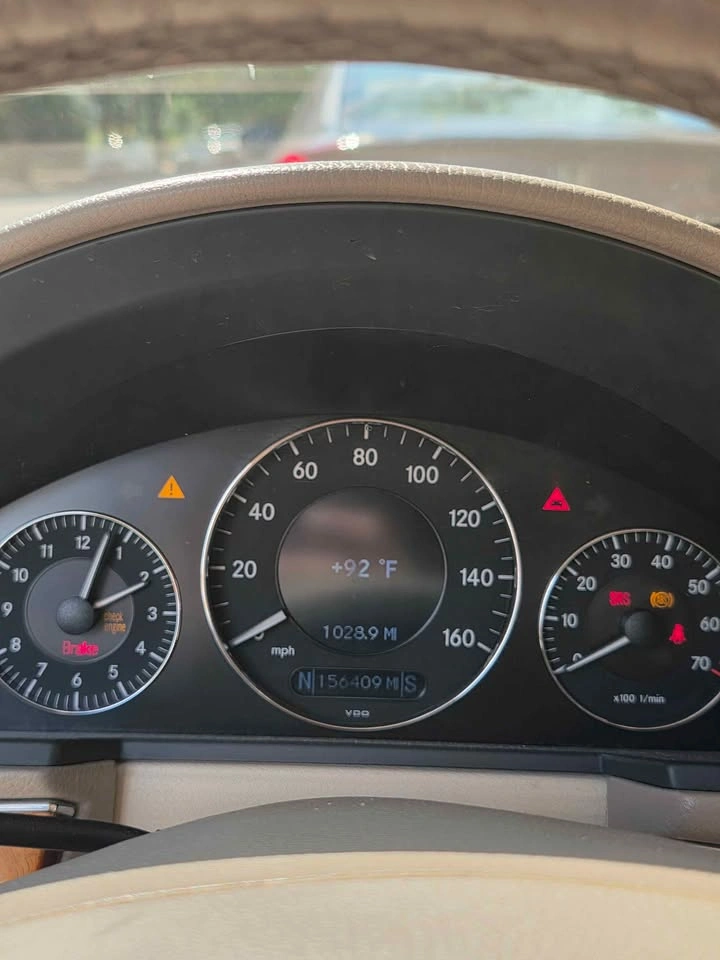 2006 Mercedes Benz e350 - photo 2