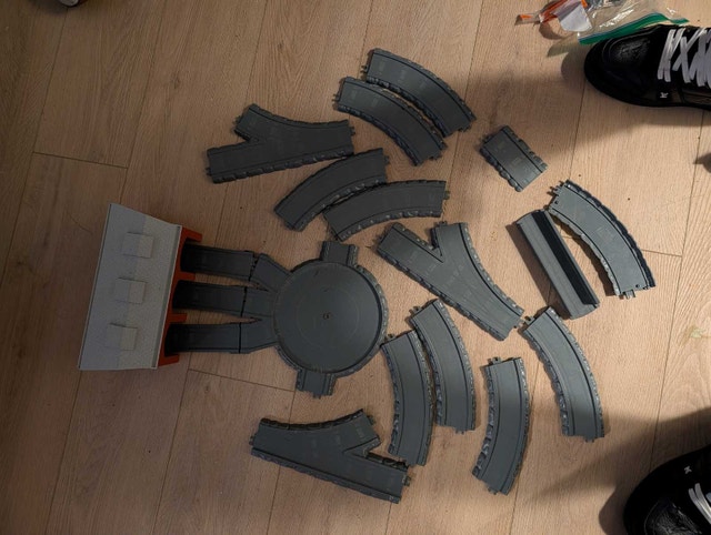 Thomas & Friends Trains and Tracks Set - photo 2