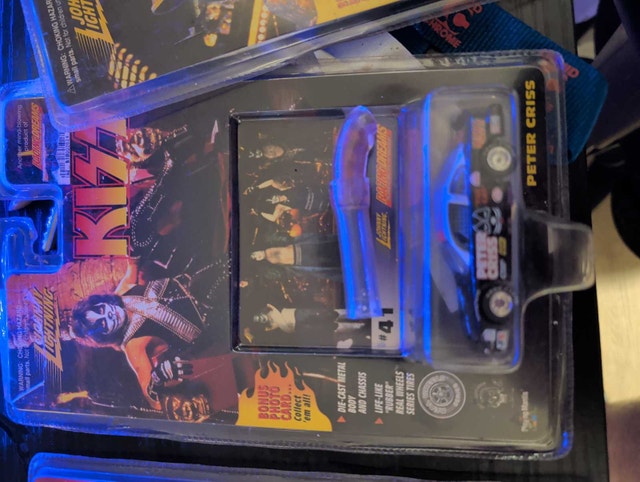 Johnny Lightning KISS Die-Cast Car Set - photo 3