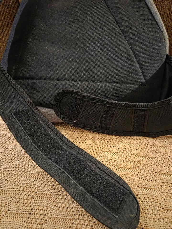 CAA Branded Cross-Body Bag - photo 3