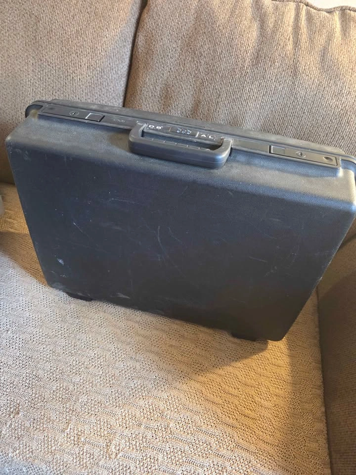 Black Delsey Briefcase with Number Combination and Key Lock - photo 2