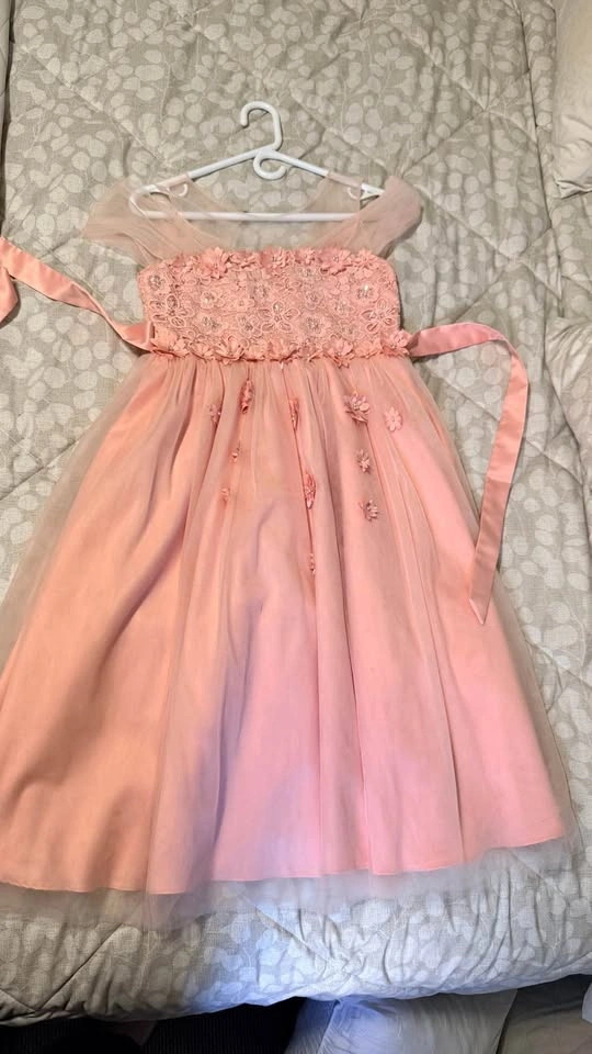 Girl's Dress