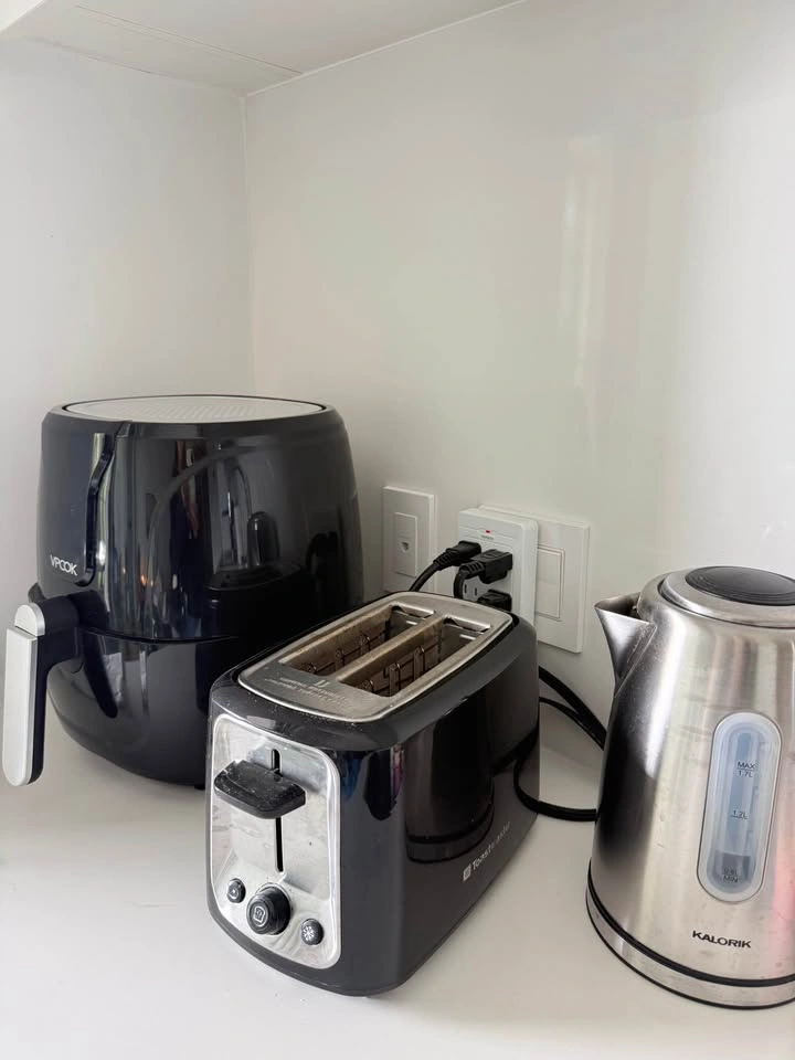 Air Fryer/Toaster/Kettle - photo 2