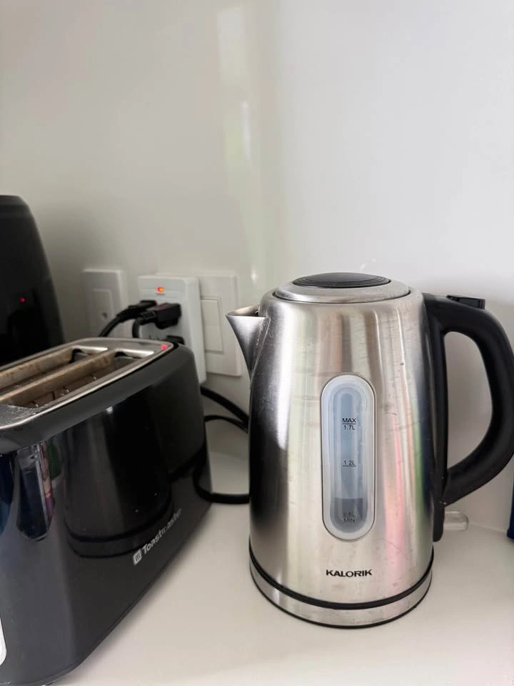 Air Fryer/Toaster/Kettle - photo 3