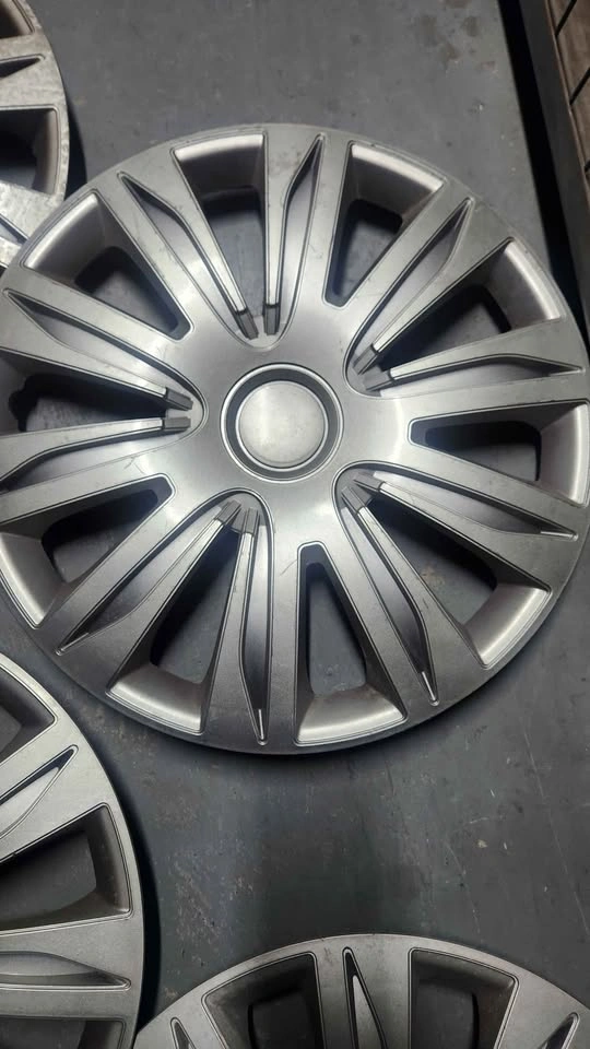 Hub caps 16" rims - photo 3