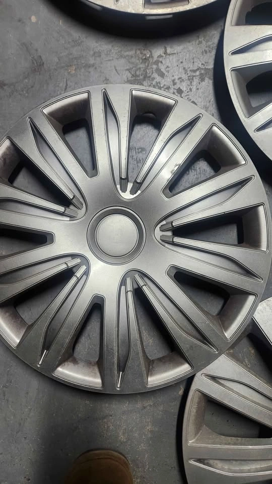 Hub caps 16" rims - photo 4