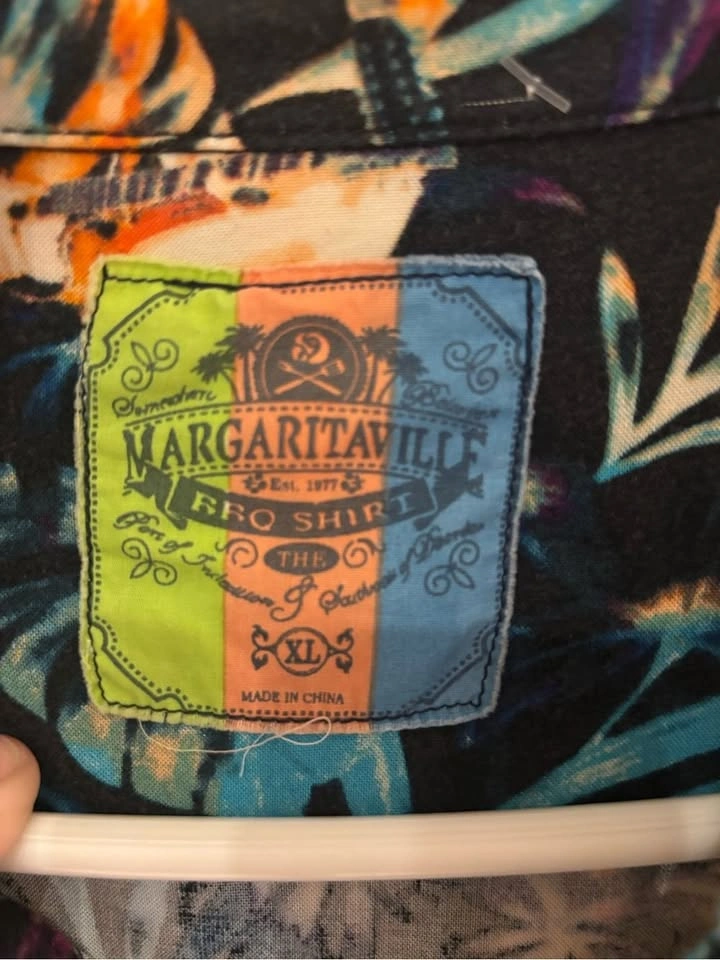 Margaritaville XL Hawaiian Shirt Pin Up Girls Guitar Tropical - photo 3