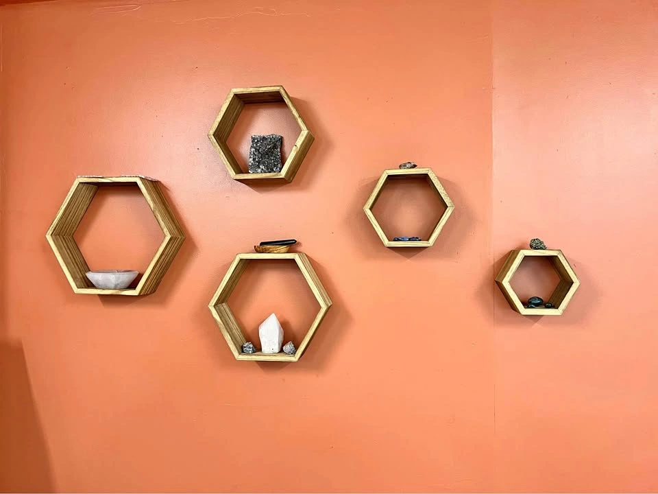 5 Nesting Hexagonal Shelves