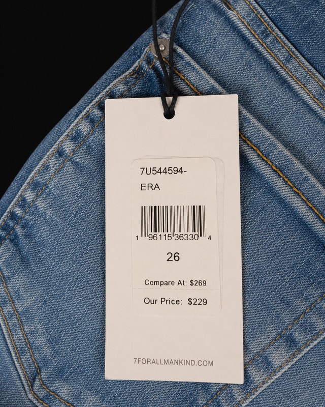 7 For All Mankind Elora Slim Kick Cropped Jeans - photo 5