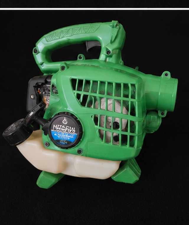 Hitachi RB 24EAP Gas Leaf Blower - photo 5