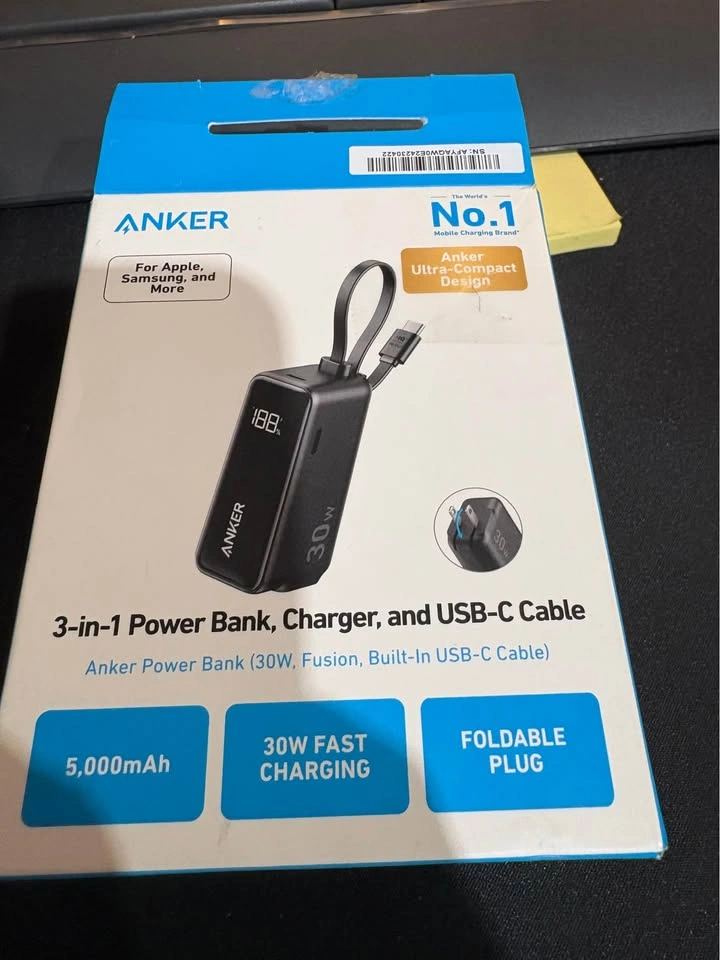 Anker 3-in-1 Power Bank, Charger & USB-C Cable 30W - photo 2