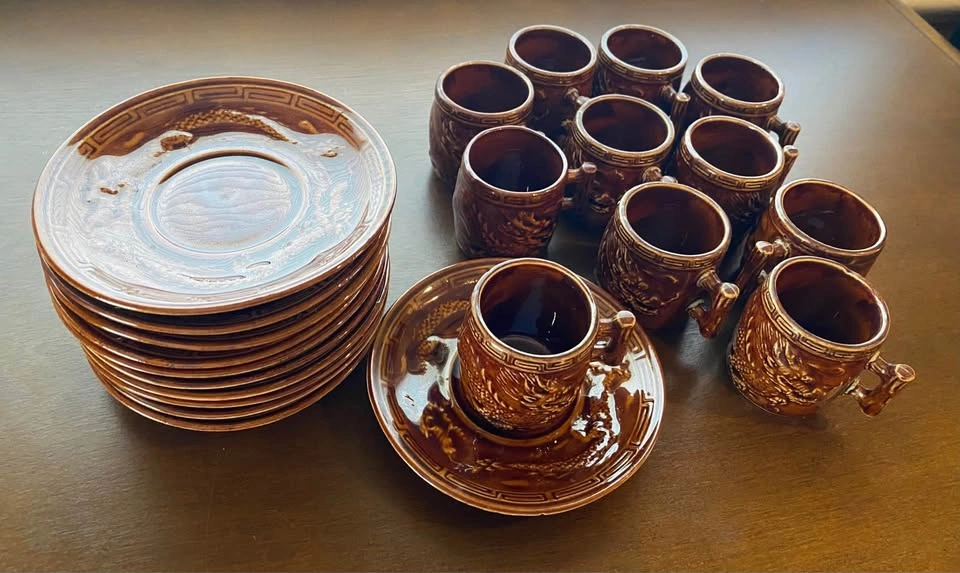 Vintage Demitasse Cup & Saucer, Dragon Embossed Set of 11 - photo 2